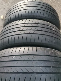 4x 235/55/19 Bridgestone Alenza