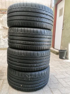 4tyres 245/35/19 Michelin pilot super sport like new
