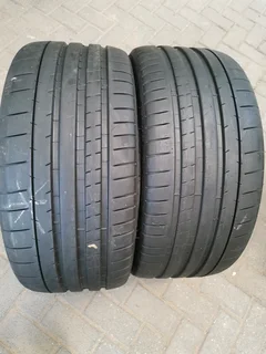 2x 245/35/19 Michelin pilot super sport like new