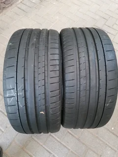 2x 245/35/19 Michelin pilot super sport like new