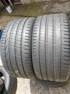 2x 295/35/21 Pirelli pzero normal Tyres