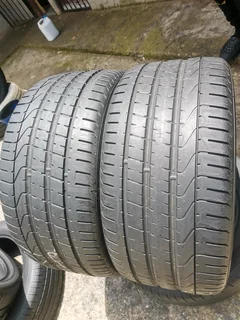 2x 295/35/21 Pirelli pzero normal Tyres