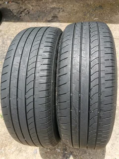 2x 235/55/20 Bridgestone Dueler