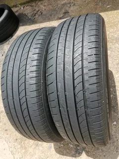 2x 235/55/20 Bridgestone Dueler