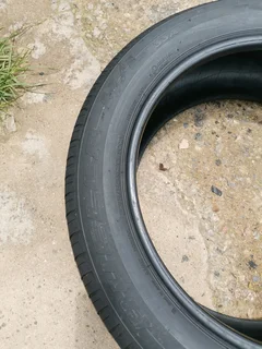 2x 235/55/20 Bridgestone Dueler