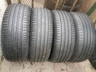 Set 245/50/19 Pirelli Cinturato P7 normal Tyres like new