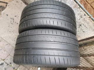 2x 325/35/22 Michelin pilot sport 4S