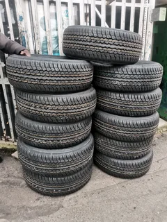 New 265/65/17 Dunlop Grandtrex