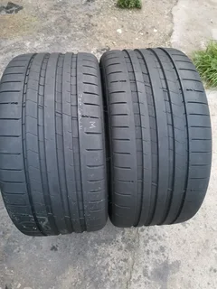 2x 295/30/21 Michelin pilot sport 5S like new