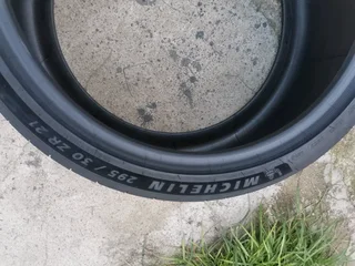 2x 295/30/21 Michelin pilot sport 5S like new