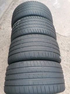 Set 265/35/19 and 245/35/19 Bridgestone Potenza sport