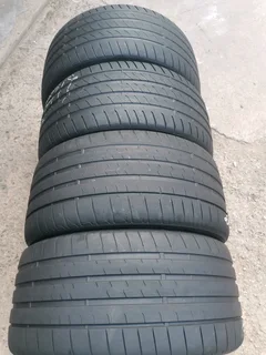 Set 265/35/19 and 245/35/19 Bridgestone Potenza sport