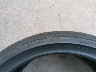 Set BMW M2 Tyres 245/35/19 and 265/35/19 Bridgestone Potenza sport no repairs