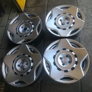 A set of 17inch new 4/100 pcd
