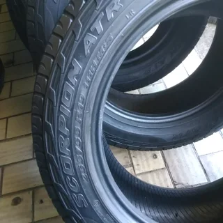 4x255 /55/19 Pirelli Scorpion