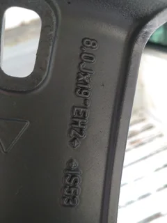 A set of 19inch Land Rover Discovery4 rims 7500 negotiable