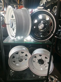 14inch Rims for 14 /100 and 15inch Rims for quantum