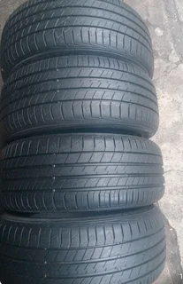 215_50_17x4 DUNLOP TYRES