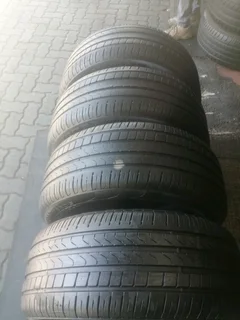 255_45_19x4 PIRELLI SCORPION Verde