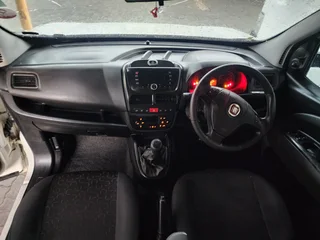 2014 Fiat Doblo 1.6Diesel, Manual, 6 gear, 7 Seater (R64999)
