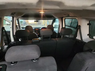 2014 Fiat Doblo 1.6Diesel, Manual, 6 gear, 7 Seater (R64999)