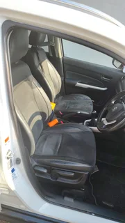 2017 Suzuki Vitara 1.6GLX, Manual, Sunroof, Full Service History (R129000)