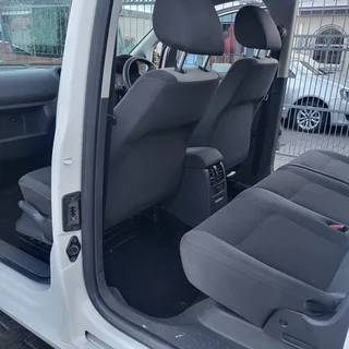 2013 Volkswagen Caddy CrewBus 7 Seater 2.0TDI, FSH, Manual (R124999)