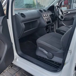 2013 Volkswagen Caddy CrewBus 7 Seater 2.0TDI, FSH, Manual (R124999)