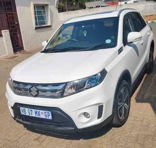 2017 Suzuki Vitara 1.6GLX, Manual, Sunroof, Full Service History (R124999)