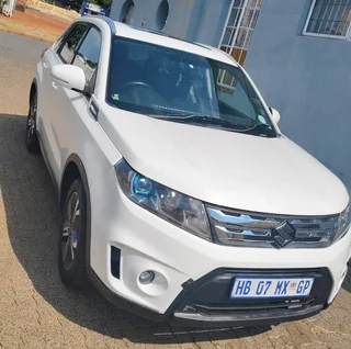 2017 Suzuki Vitara 1.6GLX, Manual, Sunroof, Full Service History (R114999)