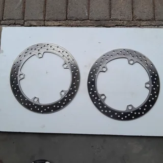Brake Disc's for a BMW R1200GS For Sale. Like new. There is no ridge. Models 2004 to 2009.