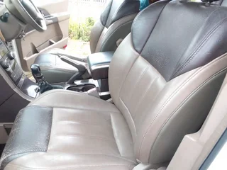 2011 Mahindra XUV500 SUV