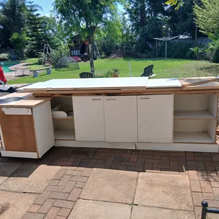 Second hand kitchen cupboards