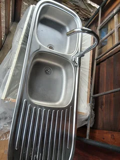 Second hand kitchen cupboards