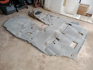 Land cruiser 100 series stripping for spares