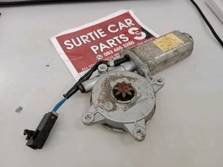 Nissan patrol electronic window mechanism for sale