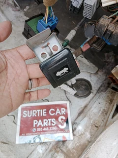 Bonnet opening handle for sale Prado 90 95 series