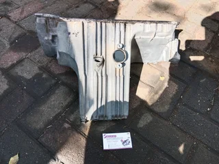 Oil sump for sale Mercedes M640