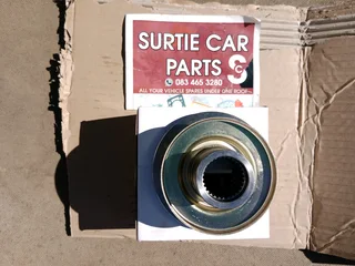 Front diff pinion flange for sale Land Cruiser 79 series