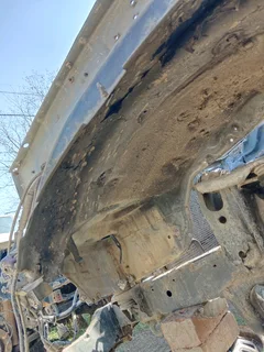 Left front fender liner for sale Land Cruiser 100 series