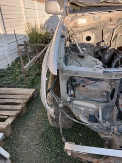 Right front fender for sale Land Cruiser 100 series