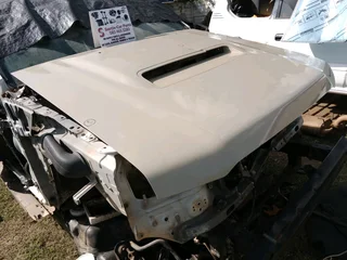 Bonnet for sale land cruiser 76 79 series
