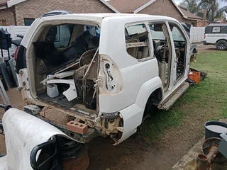 Prado 120 cab chassis for sale