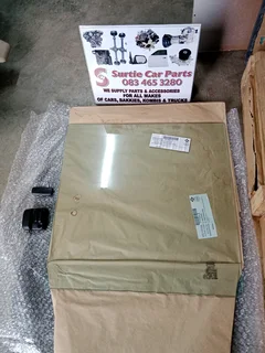 Sliding Window glass for sale Toyota quantum