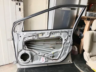 Honda Civic - right hand side door shell for sale