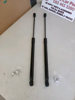 Bonnet shocks for sale - Prado 120