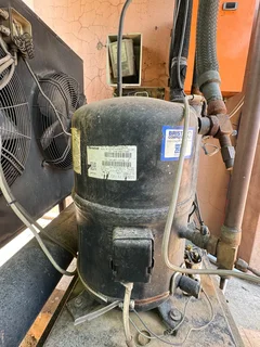 Giant 190m² Industrial Cold Room &#43; Bristol Compressor – Food / Flower Storage – Complete System