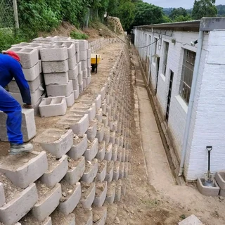RETAINING WALLS