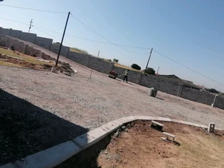 TARRING and Paving driveways