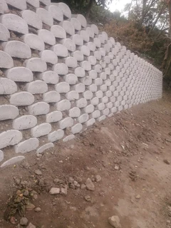 TARRING &amp; RETAINER BLOCKS